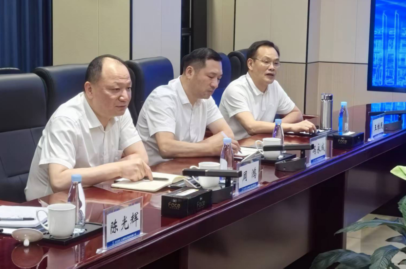 周鴻拜訪(fǎng)云南磷化集團(tuán)董事長(zhǎng)、總經(jīng)理李錫斌