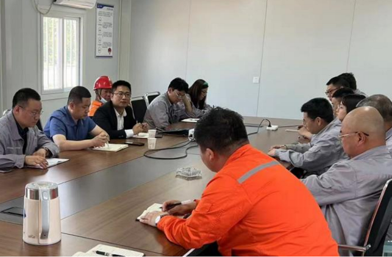 張勇帶班檢查華北公司日照旭科新材料、東營(yíng)原油儲(chǔ)備項(xiàng)目